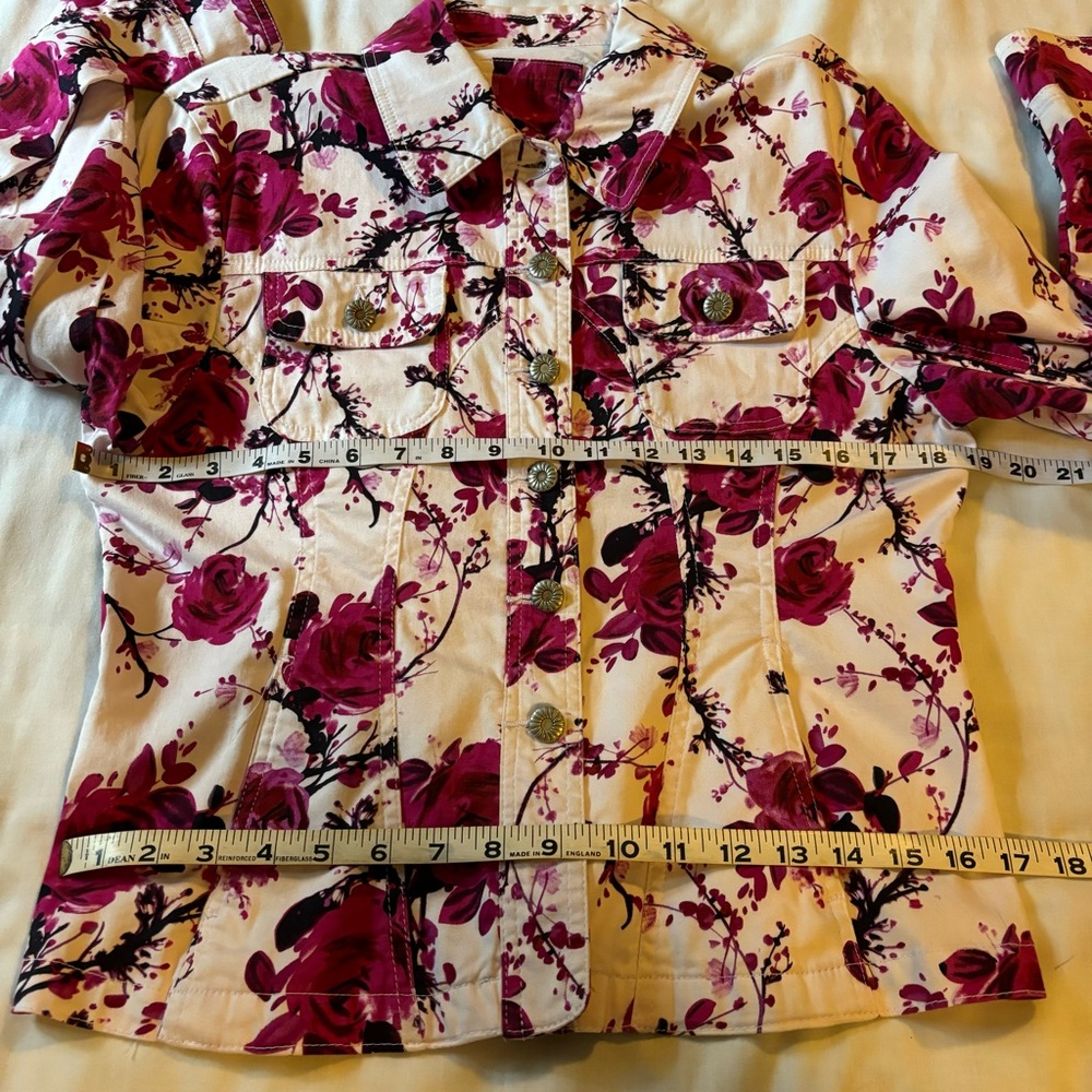 Live A Little Buttons White hot pick floral Jacket Size Small - Picture 5 of 6